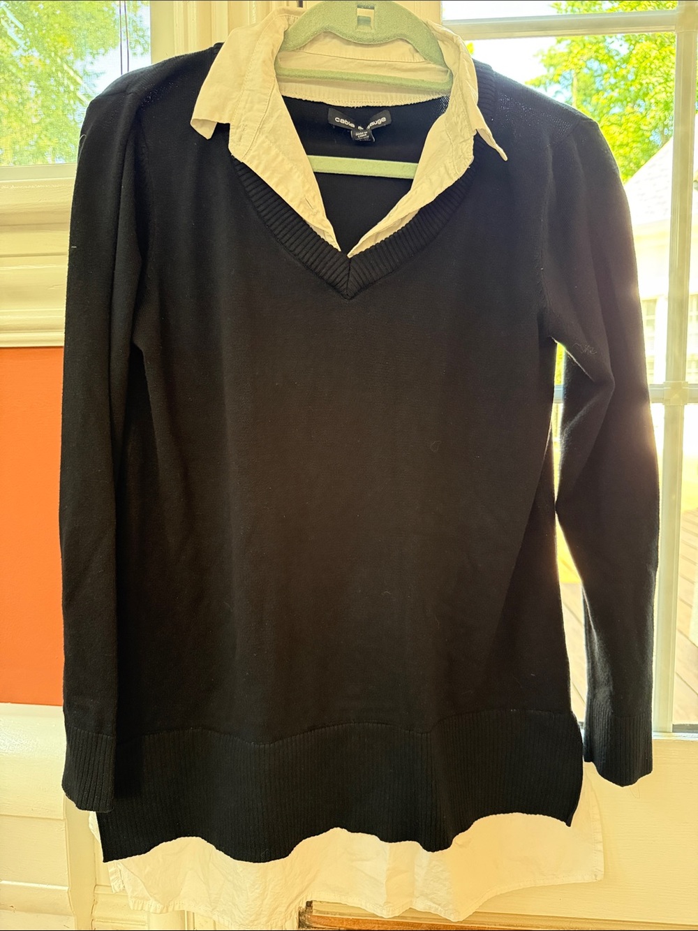 Cable & Gauge Black V-Neck Sweater